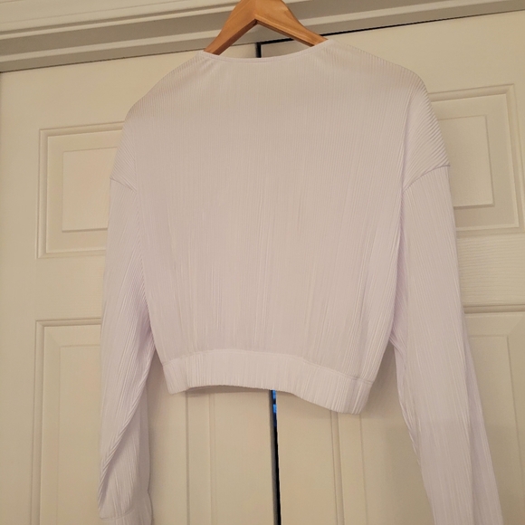 ALO Micro Plisse Jacket White - Picture 5 of 8